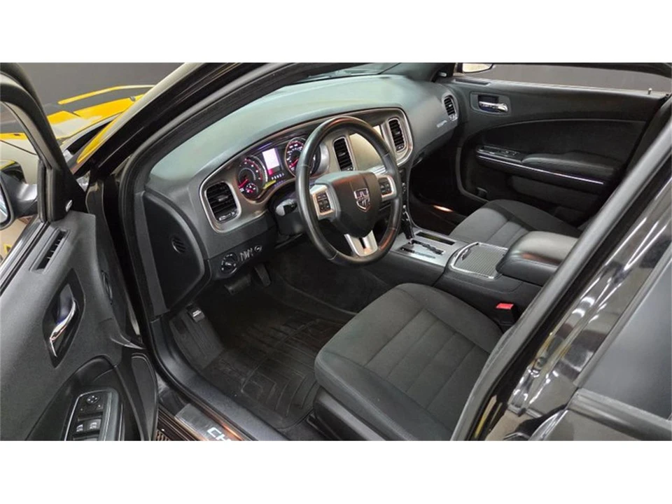 2011 Dodge Charger 7th Gen - Image 8 of 31