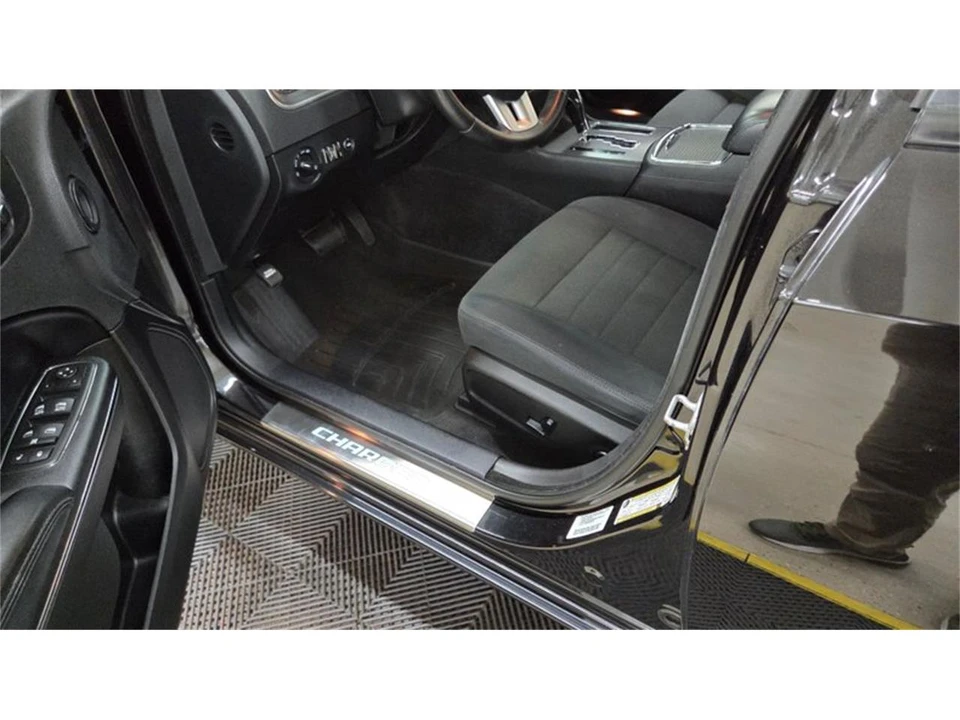 2011 Dodge Charger 7th Gen - Image 23 of 31