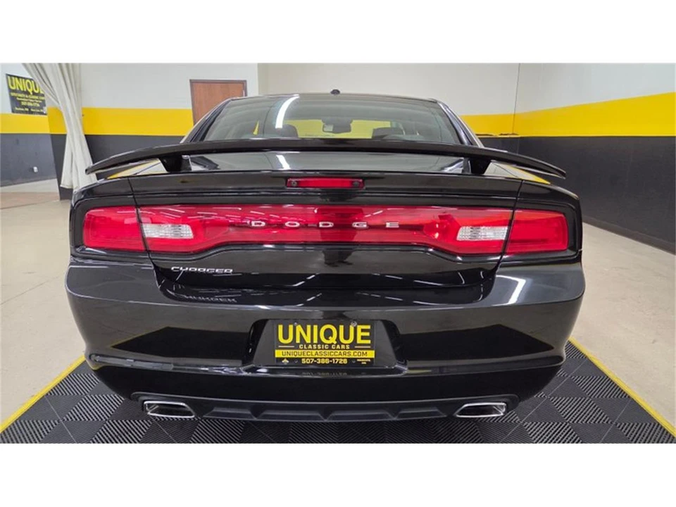 2011 Dodge Charger 7th Gen - Image 5 of 31