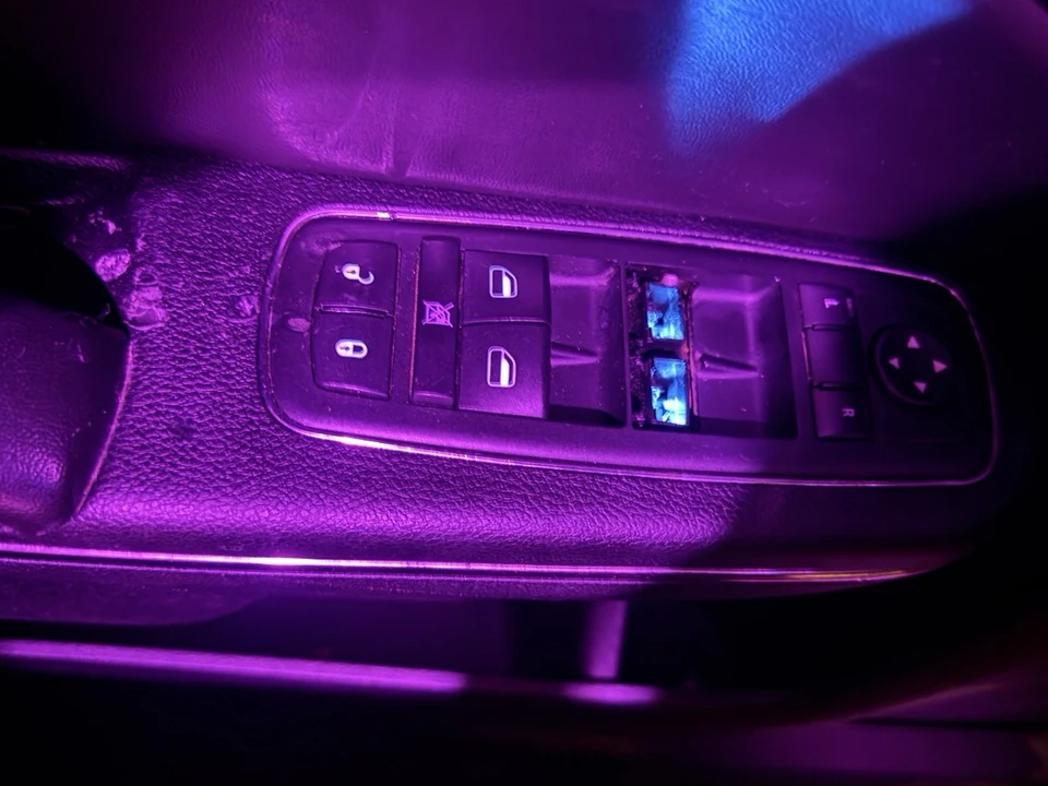 2011 Dodge Charger 7th Gen - Image 10 of 26