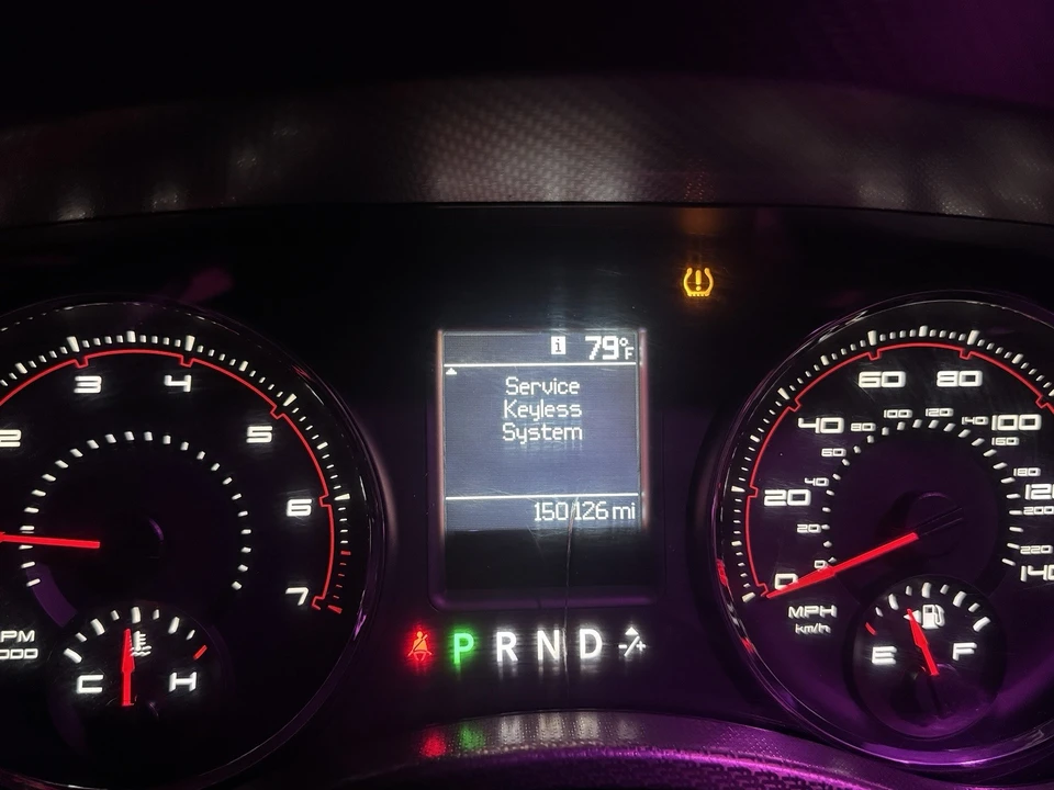 2011 Dodge Charger 7th Gen - Image 19 of 26