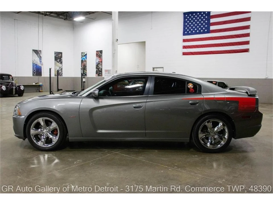 2011 Dodge Charger 7th Gen - Image 3 of 31