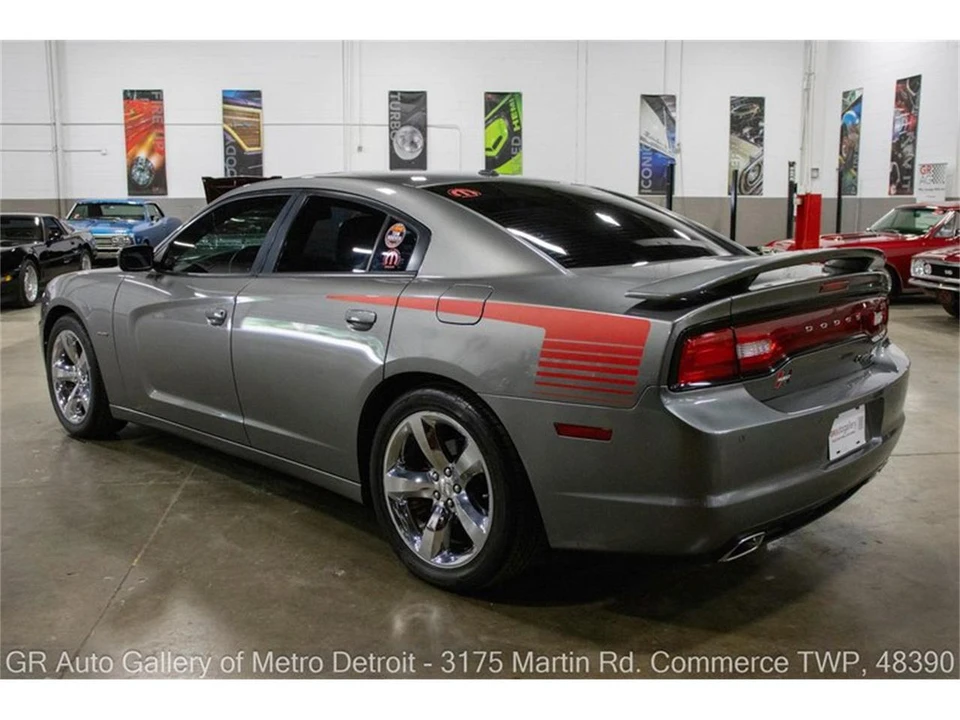 2011 Dodge Charger 7th Gen - Image 4 of 31