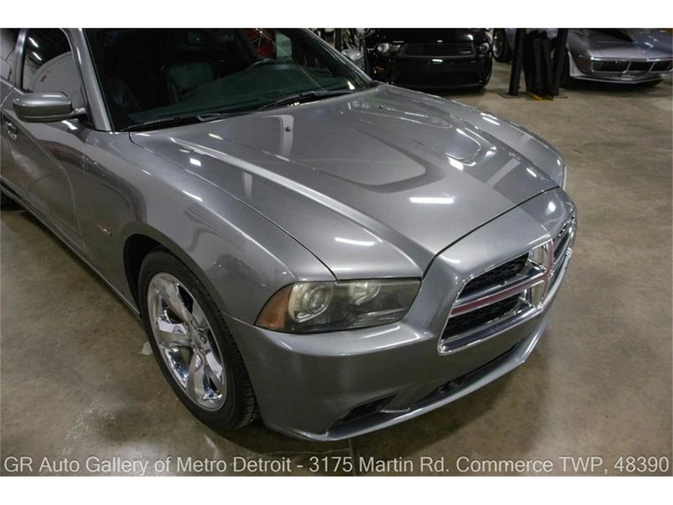 2011 Dodge Charger 7th Gen - Image 13 of 31
