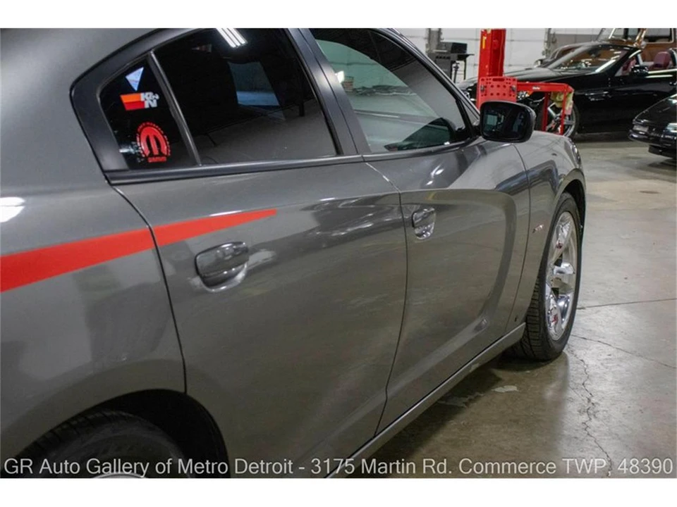 2011 Dodge Charger 7th Gen - Image 23 of 31