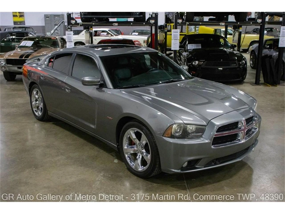 2011 Dodge Charger 7th Gen - Image 9 of 31