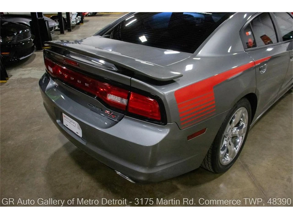 2011 Dodge Charger 7th Gen - Image 15 of 31
