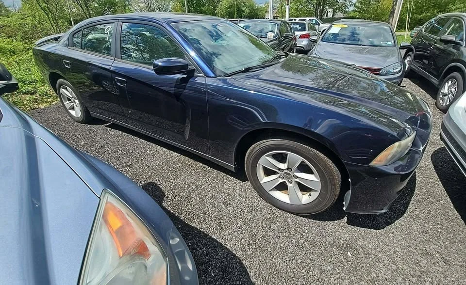 2011 Dodge Charger 7th Gen - Image 2 of 6