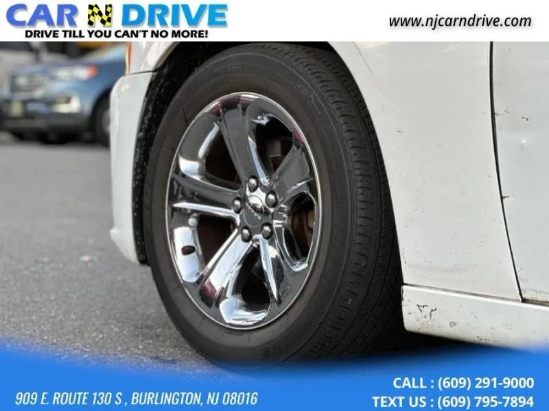 2011 Dodge Charger 7th Gen - Image 11 of 12