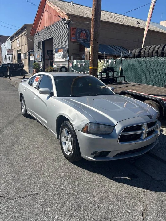 2011 Dodge Charger 7th Gen - Image 2 of 5