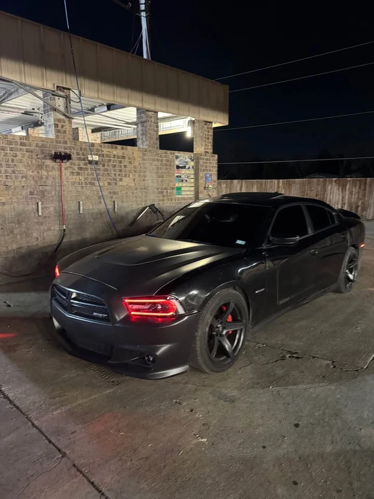 2011 Dodge Charger 7th Gen - Image 2 of 4