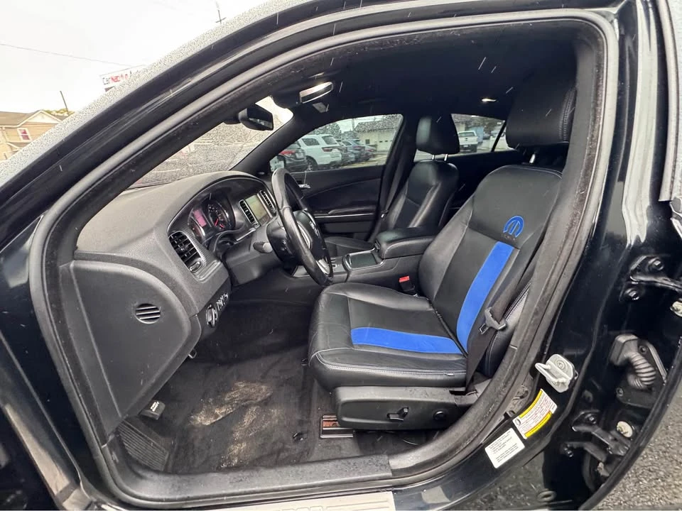 2011 Dodge Charger 7th Gen - Image 6 of 10