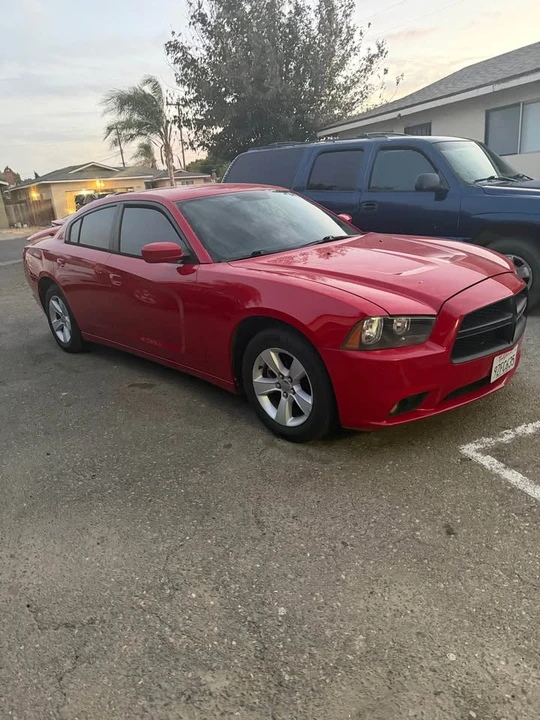 2011 Dodge Charger 7th Gen - Image 3 of 5