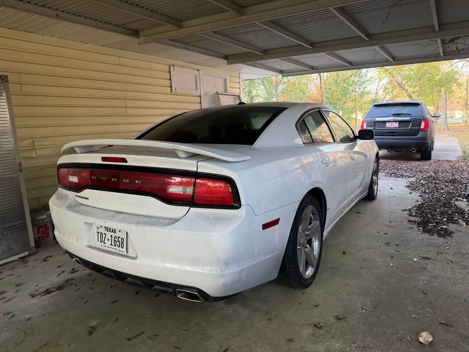 2011 Dodge Charger 7th Gen - Image 3 of 7