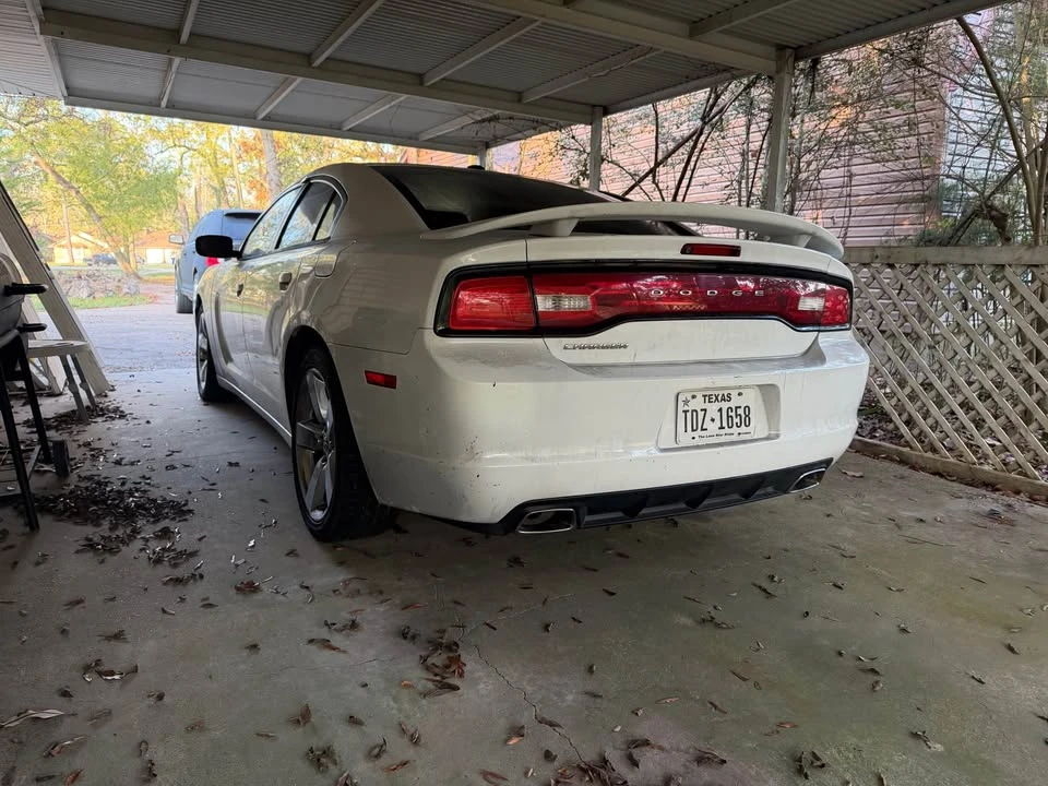 2011 Dodge Charger 7th Gen - Image 4 of 7