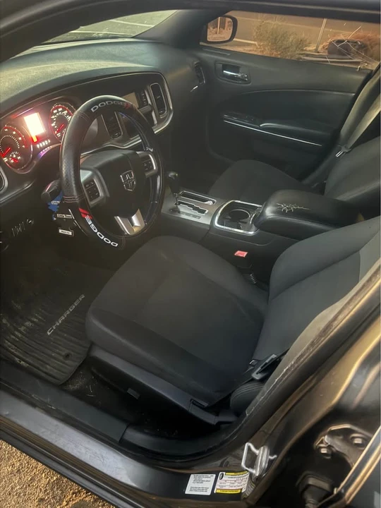 2011 Dodge Charger 7th Gen - Image 3 of 5