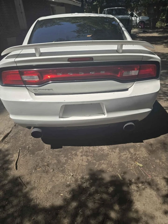 2011 Dodge Charger 7th Gen - Image 6 of 6