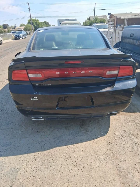 2011 Dodge Charger 7th Gen - Image 3 of 11