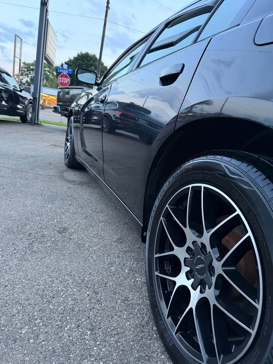 2011 Dodge Charger 7th Gen - Image 11 of 16