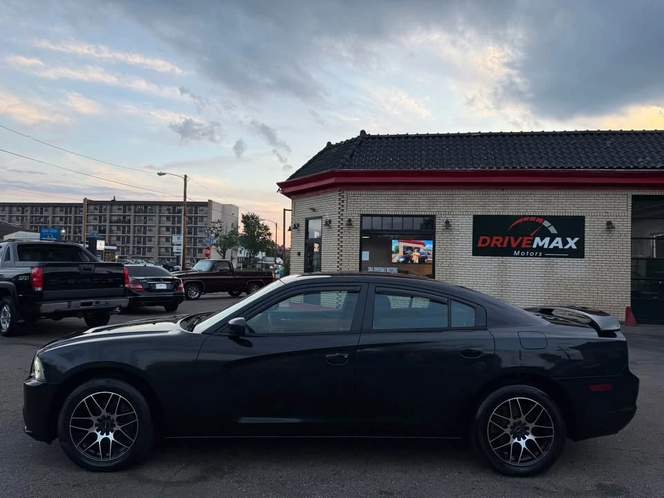 2011 Dodge Charger 7th Gen - Image 5 of 16