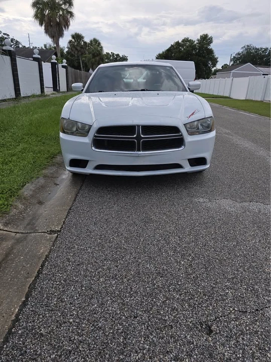 2011 Dodge Charger 7th Gen - Image 3 of 6