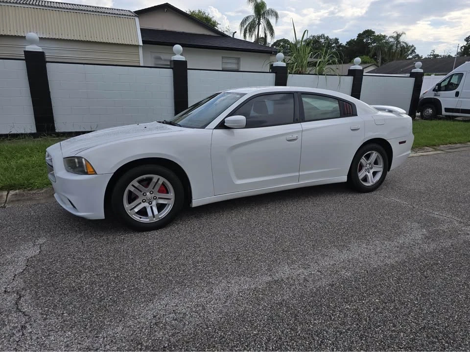2011 Dodge Charger 7th Gen - Image 2 of 6