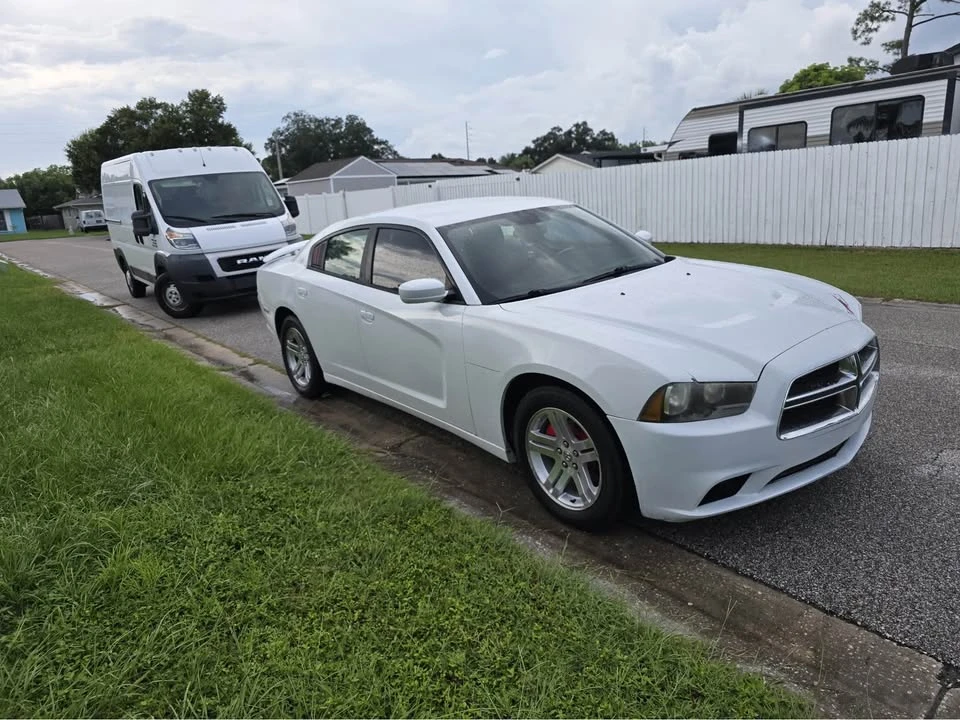 2011 Dodge Charger 7th Gen - Image 4 of 6