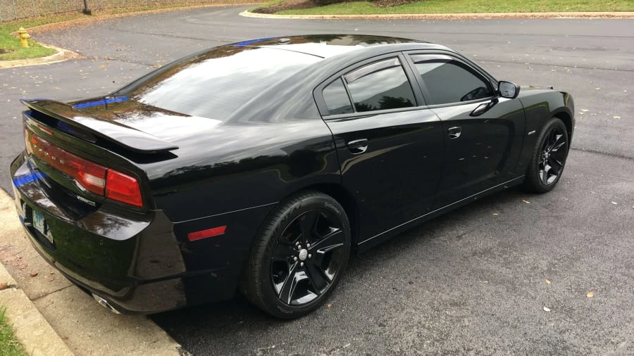 2011 Dodge Charger 7th Gen - Image 2 of 10