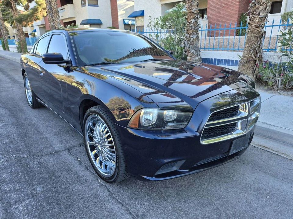 2011 Dodge Charger 7th Gen - Image 2 of 10