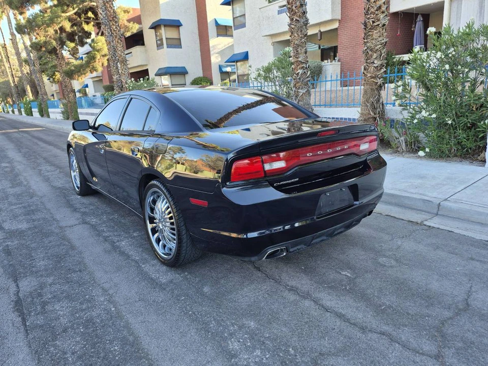2011 Dodge Charger 7th Gen - Image 4 of 10