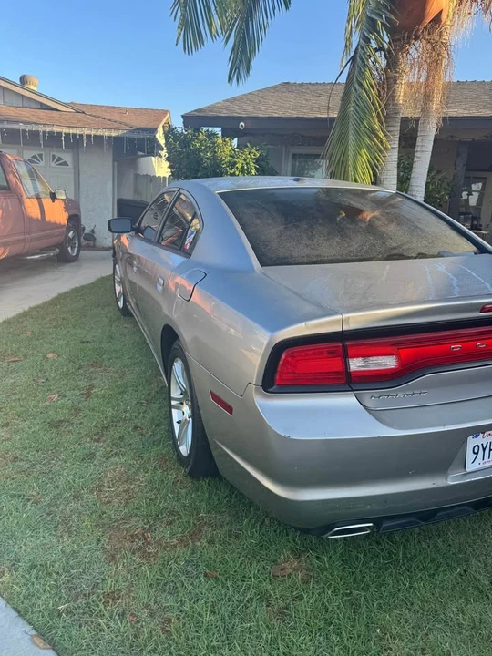2011 Dodge Charger 7th Gen - Image 3 of 11