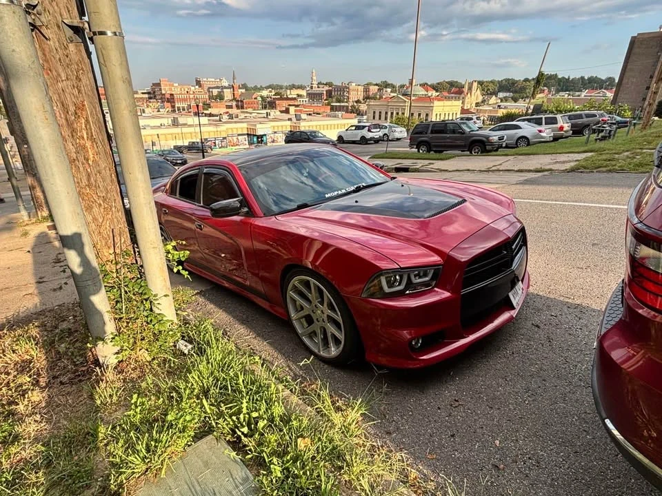 2011 Dodge Charger 7th Gen - Image 4 of 8