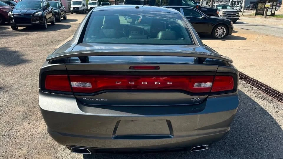 2011 Dodge Charger 7th Gen - Image 4 of 13