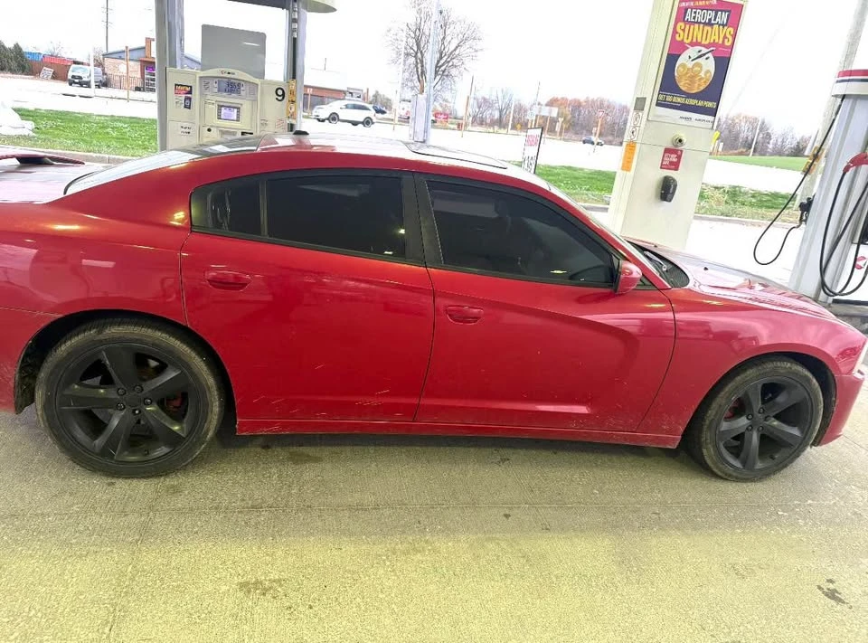 2011 Dodge Charger 7th Gen - Image 2 of 3