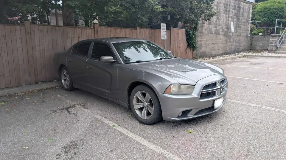 2011 Dodge Charger 7th Gen - Image 2 of 2