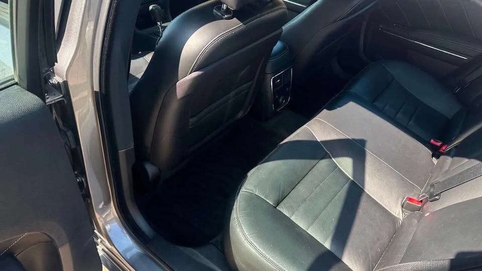 2011 Dodge Charger 7th Gen - Image 7 of 13