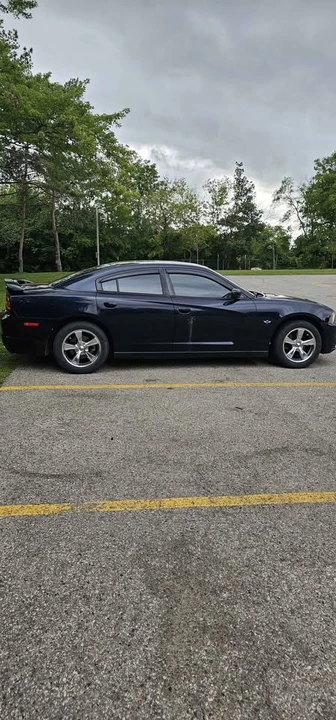 2011 Dodge Charger 7th Gen - Image 4 of 10