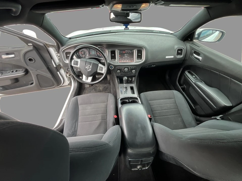 2011 Dodge Charger 7th Gen - Image 13 of 20