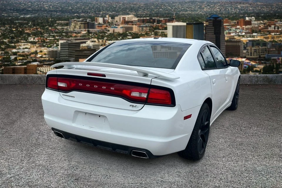 2011 Dodge Charger 7th Gen - Image 4 of 20