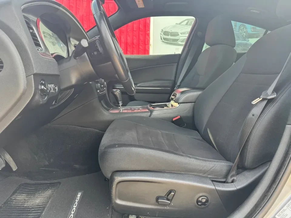 2011 Dodge Charger 7th Gen - Image 3 of 11