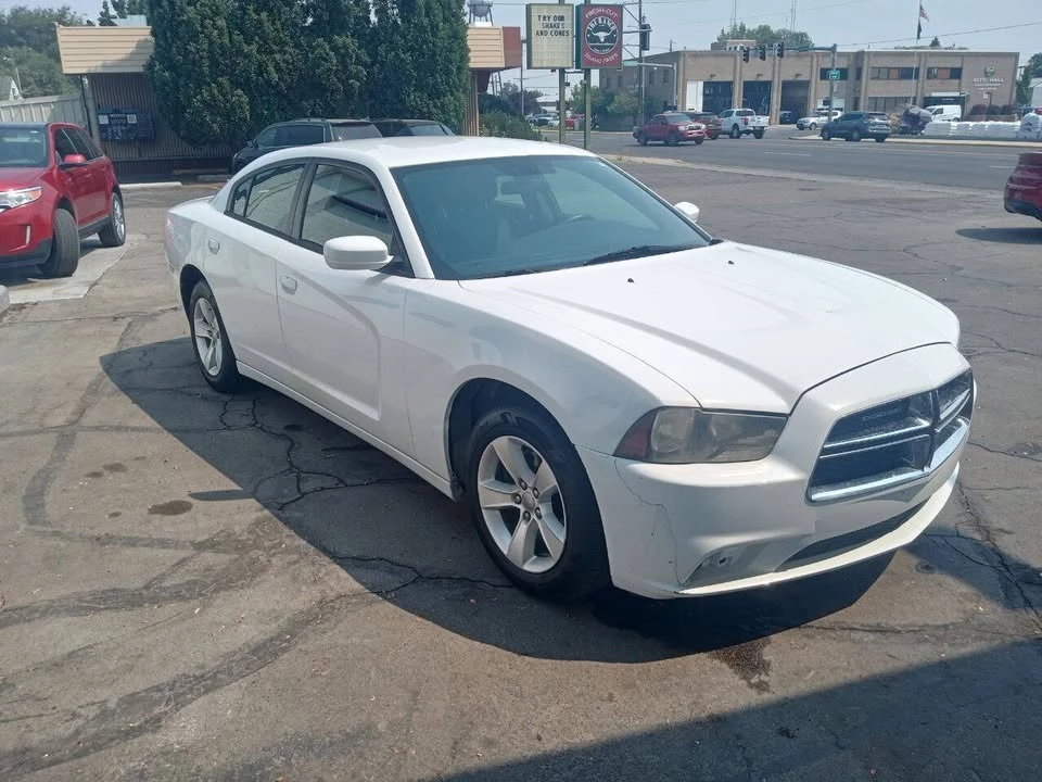 2011 Dodge Charger 7th Gen - Image 8 of 13