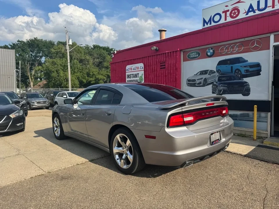 2011 Dodge Charger 7th Gen - Image 10 of 11