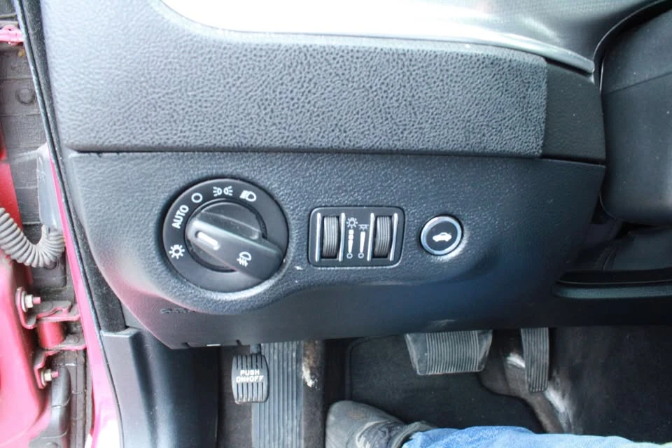 2011 Dodge Charger 7th Gen - Image 17 of 20