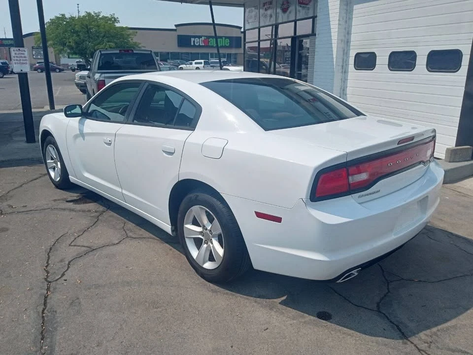 2011 Dodge Charger 7th Gen - Image 4 of 13
