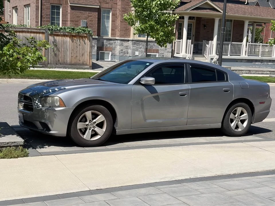 2011 Dodge Charger 7th Gen - Image 2 of 9