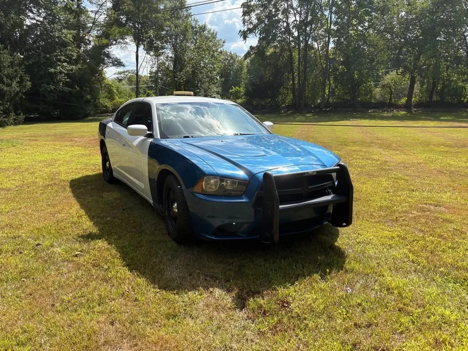 2011 Dodge Charger 7th Gen - Image 2 of 7