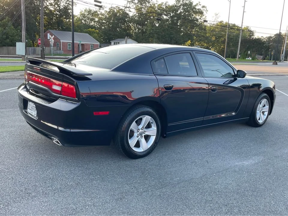 2011 Dodge Charger 7th Gen - Image 3 of 13