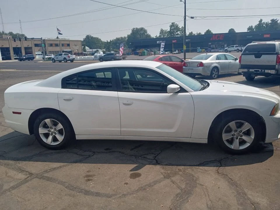 2011 Dodge Charger 7th Gen - Image 7 of 13