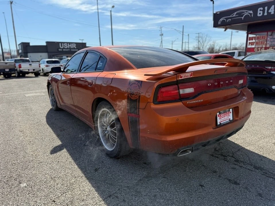2011 Dodge Charger 7th Gen - Image 4 of 8