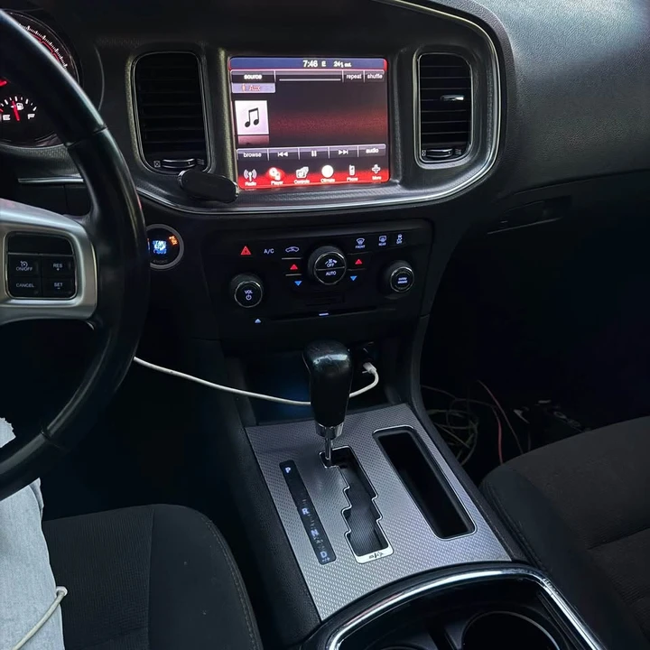 2011 Dodge Charger 7th Gen - Image 13 of 15